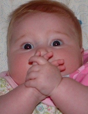 32条经典搞笑句子：领导，您得到前面那一桌啊，上面有您的牌位！