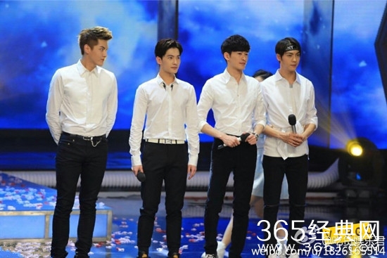 快乐大本营20150321期预告:吴亦凡陈伟霆上演壁咚图片