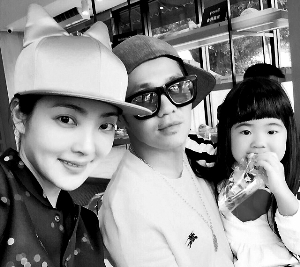  曹格夫妇加盟真人秀不惧“婚检” 一双萌娃将助阵