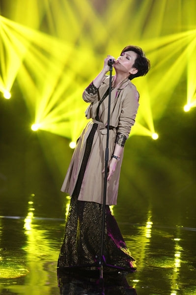 陈洁仪粤语歌出战《歌手》突围赛