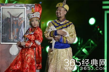 《大爆笑》腾格尔唱《滑板鞋》 