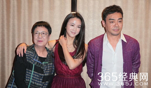 刘青云香港导演会颁奖礼封帝 汤唯封后否认怀孕