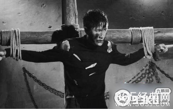 《锦绣缘华丽冒险》石浩背叛了左震吗？石浩最后结局死了吗？