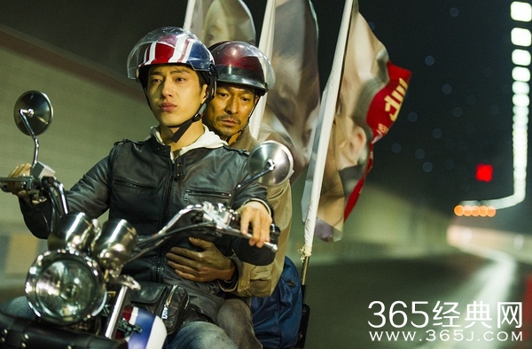 《失孤》井柏然曾被摩托烫伤 华仔支招：剃脚毛再贴伤口