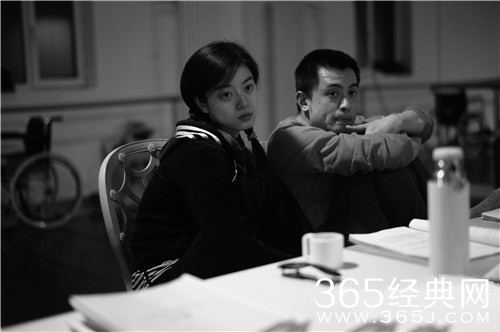 话剧《恋人》独白多 演员入戏太深几近崩溃