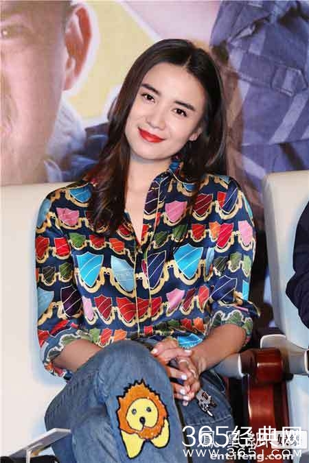 嘿老头上海发布会_宋佳笑称是黄磊饭控宋佳是脑残粉_365经典网