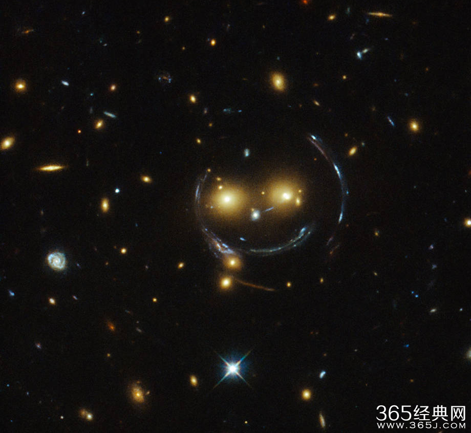 哈勃拍摄绝美星空图片 25年一遇