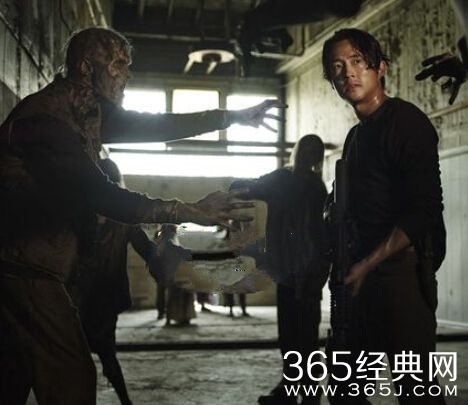 《行尸走肉》第五季刀女为什么打晕瑞克？刀女打晕瑞克有什么阴谋