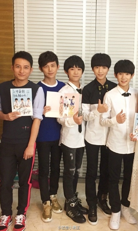 TFBOYS一年长高十厘米_身高直逼何炅李维嘉照片曝光_365经典网