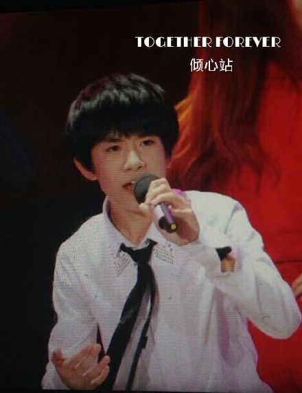 Tfboys0322快乐大本营高清无水印图片