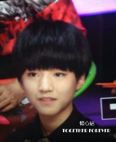 Tfboys0322快乐大本营高清无水印图片