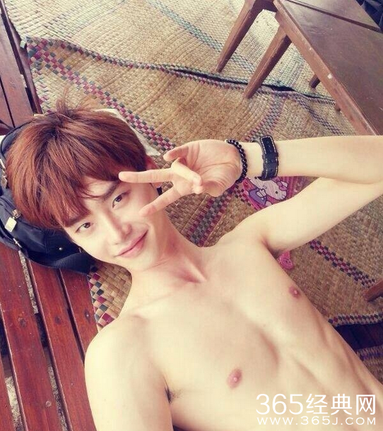 李钟硕自爆称最爱李娜英