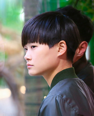 李宇春录影意外落泪 倪妮反击调侃触春春“痛处”