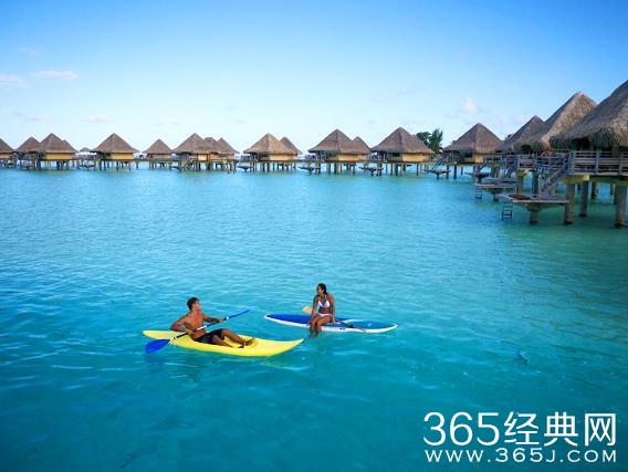 【盘点：全球11座最美的水上洋房}】