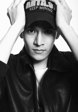 执念师明天是谁演的 明天扮演者经超资料照片