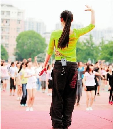 浙大美女体育老师颜值爆表_浙大美女体育老师郭虹私房性感写真曝光_365经典网