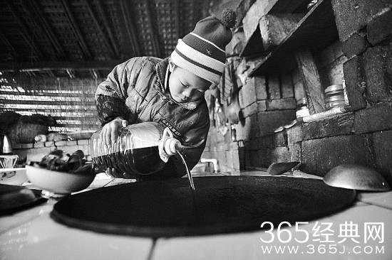 我国有58万事实孤儿急需救助_享受不到孤儿福利_365经典网