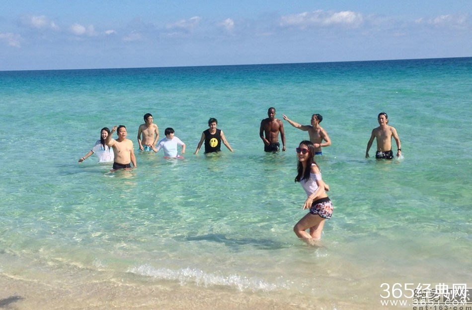 马苏前往世界的尽头上演湿身诱惑 38D胸围傲人身材诱人