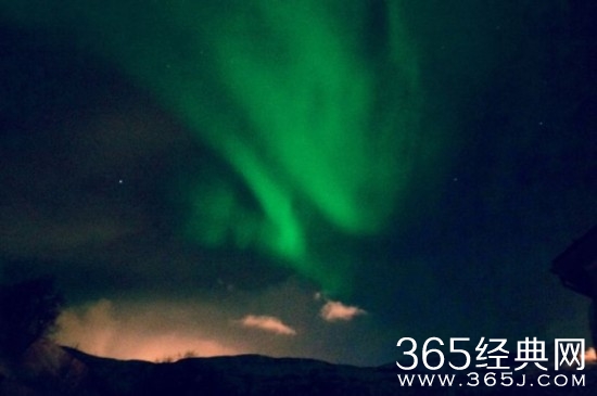 北极北极！希尔克内斯的天空