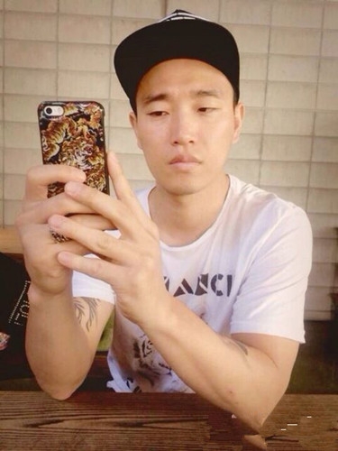 姜gary与腾讯签订广告模特合约 网友：感觉狗哥要开扣扣了图片