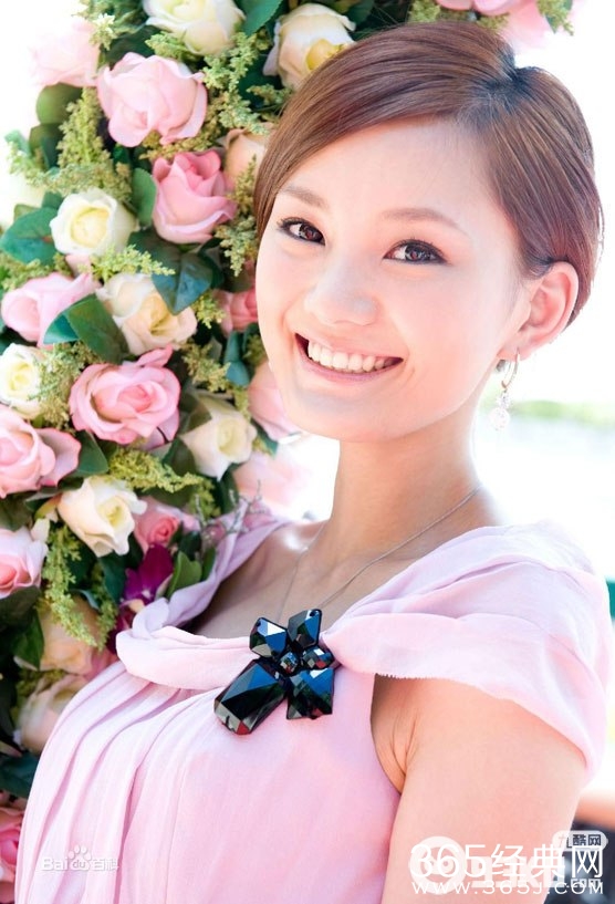 《泪洒女人花》谢佳音喜欢谁？谢佳音和唐书函还是陈致远在一起了？