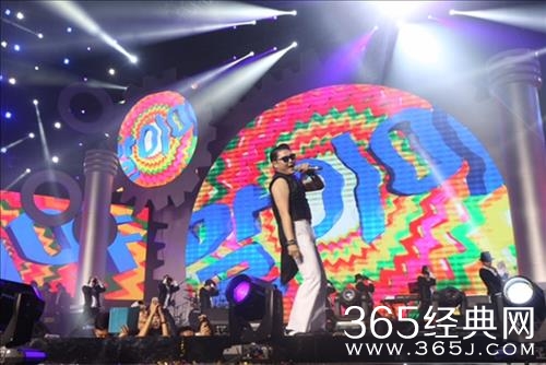 鸟叔携手郎朗父亲视频/歌词在想视听赏析_鸟叔父亲MP3在线试听下载_365经典网