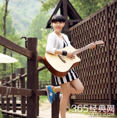 曝吴莫愁为了成名卖掉3套房 吸金1.3亿仍让爸妈住出租房