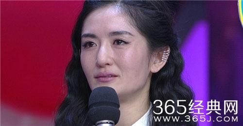 谢娜《快乐大本营》遭遇生子逼问 面露尴尬