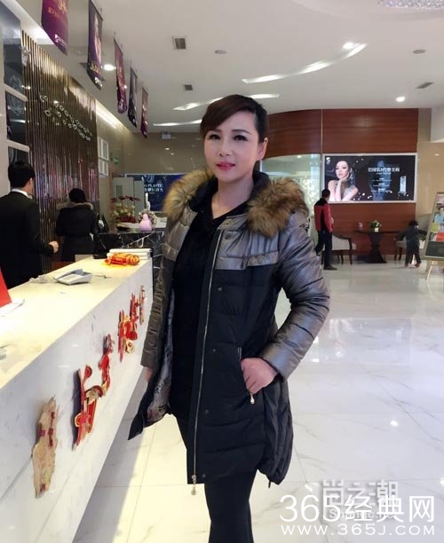 42岁农村大妈逆袭变女神走红 揭家庭主妇周正会真人秀蜕变历程_shangc.net