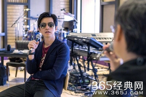 吴秀波李健《歌手》练歌照曝光 