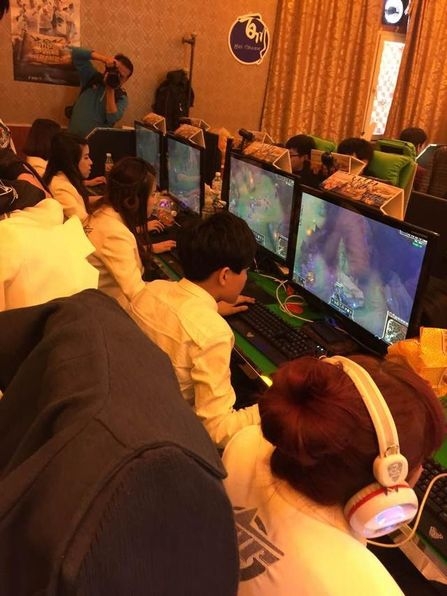 离梦想更进一步 OMG女队备战4月TGA省赛