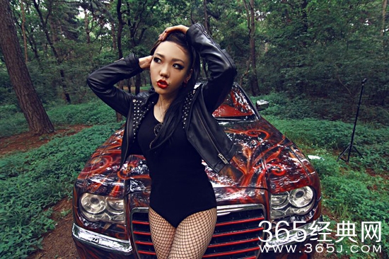 曝吴莫愁为了成名卖掉3套房 吸金1.3亿仍让爸妈住出租房