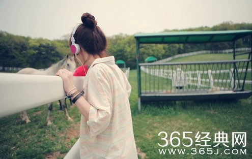 2015伤感QQ空间说说：幸福,只是一个过程