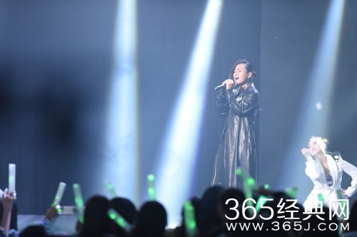 2015第22届东方风云榜颁奖盛典获奖名单 TFBOYS张杰周笔畅