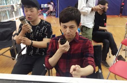 杜海涛不理与沈梦辰绯闻探班何炅心情大好