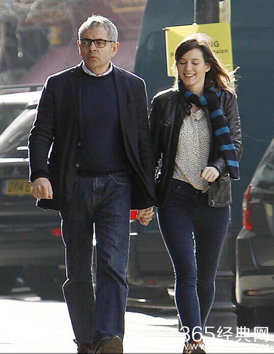 憨豆先生罗文·阿特金森女友是谁 憨豆先生恋小28岁女子 憨豆先生个人资料及女友照片