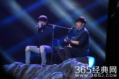 2015第22届东方风云榜颁奖盛典获奖名单 TFBOYS张杰周笔畅