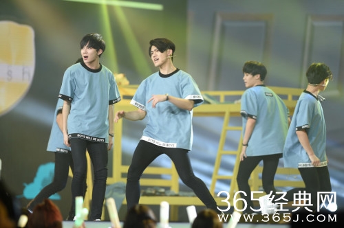 2015第22届东方风云榜颁奖盛典获奖名单 TFBOYS张杰周笔畅（4）