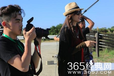 《爱上超模》金星导师打酱油被吐槽