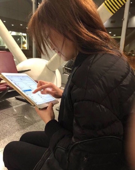 网传郑爽退出《花儿与少年2》