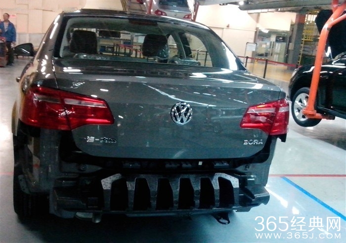 新款大众宝来被曝无防撞梁_当遇到追尾时十分危险_365经典网