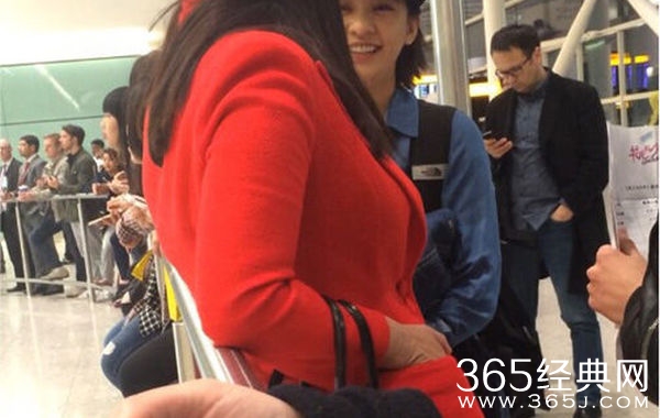 《花儿与少年2》姐弟团抵达伦敦 杨洋插足“正经夫妇”