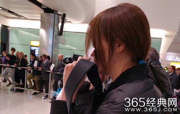 《花儿与少年2》姐弟团抵达伦敦 杨洋插足“正经夫妇”