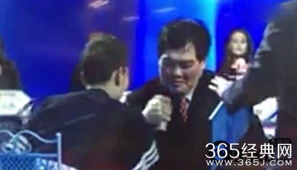 非诚勿扰汪玲露萧泽轩吵架视频在线观看 汪玲露萧泽轩牵手后分手