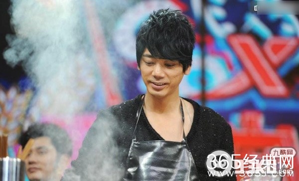 天天向上20150403期苏见信英文背景音乐《Mirrors》歌词mp3试听