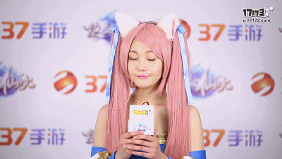 郑爽Cosplay“墨狐”角色首曝光 粉色双马尾Q萌可爱