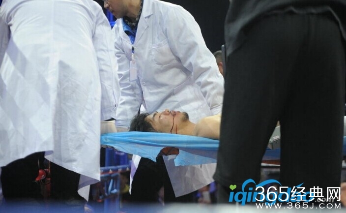 日拳手来华挑战23秒被KO现场视频 王冠个人资料照片简历