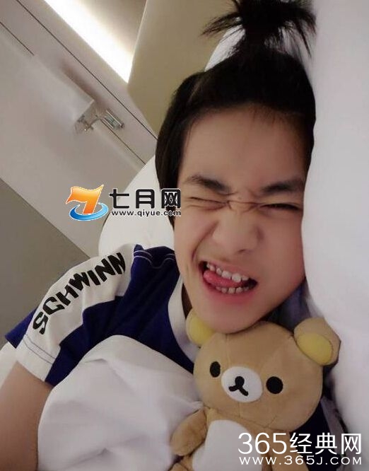 易烊千玺为什么喜欢轻松熊 易烊千玺的轻松熊同款购买地址介绍