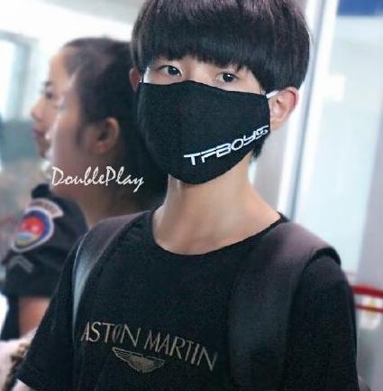 TFBOYS王源获封“王色谱” 网友差评没有王粉粉