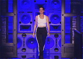 安妮-海瑟薇真拼了！对嘴唱《Wrecking Ball》完整版！